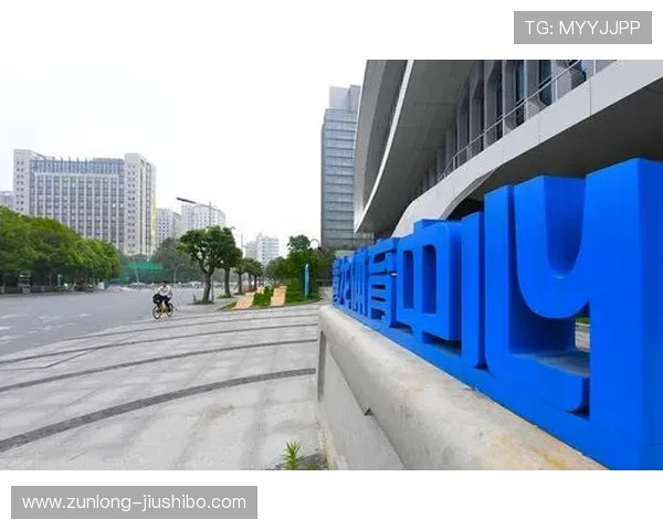 尊龙体育直播平台支持多设备同步观看，随时随地享受体育盛宴